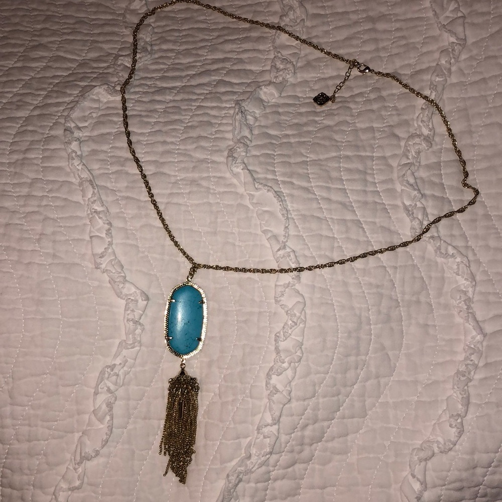 Kendra Scott long pendant necklace